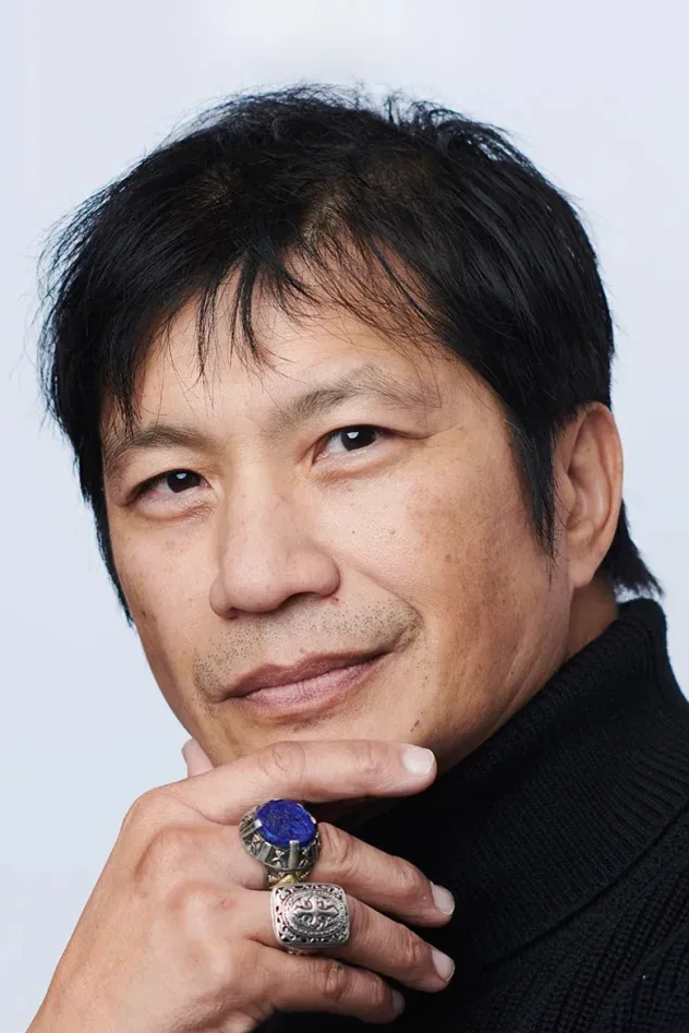 Cover image for Dustin Nguyễn