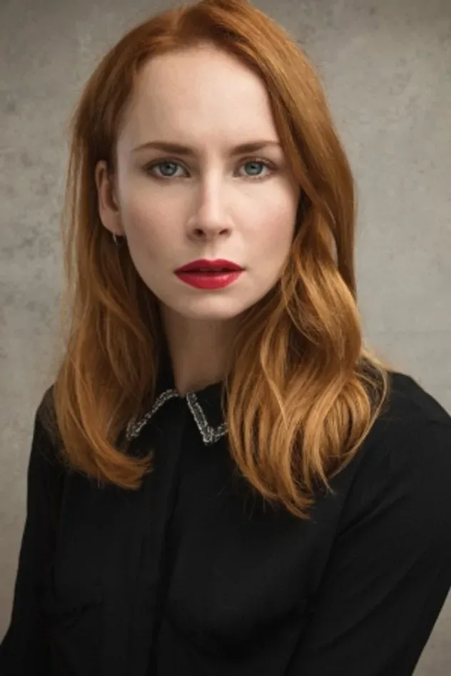 Imagen de portada para Holly Weston