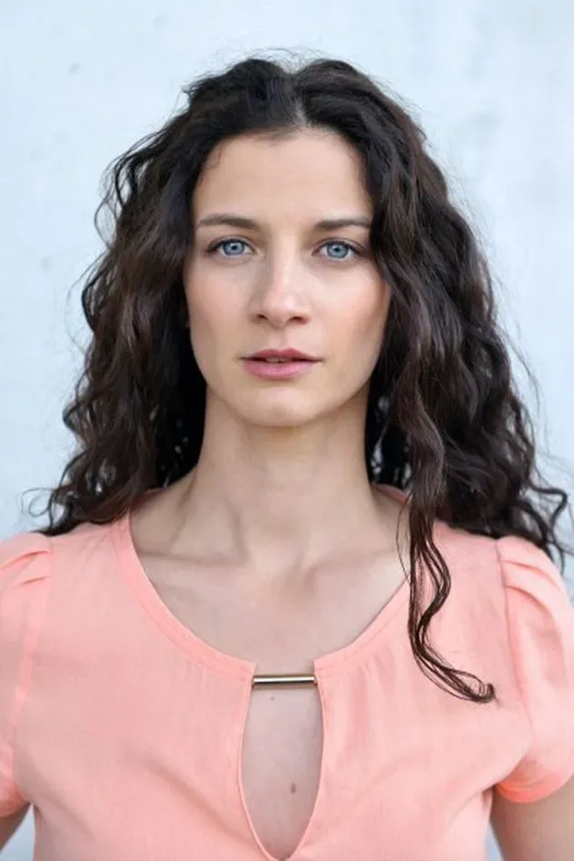 Обложка для Lili Gesler