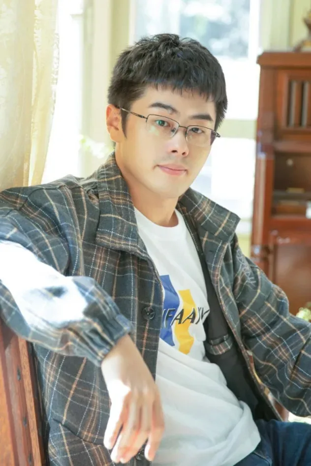 Обложка для Chengyuan Li