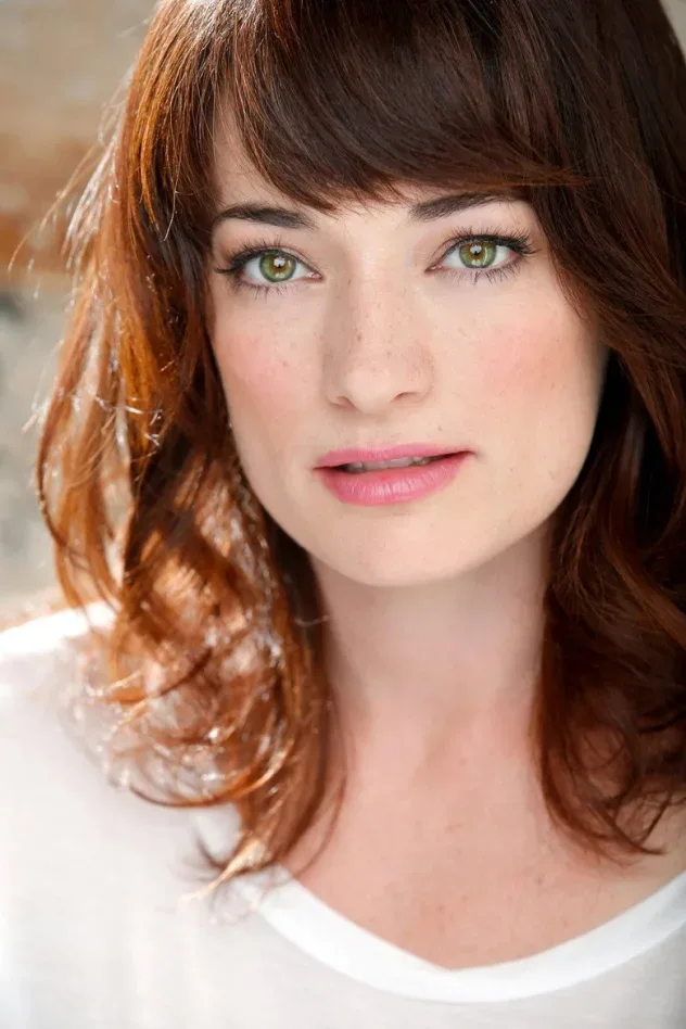 Обложка для Laura Michelle Kelly