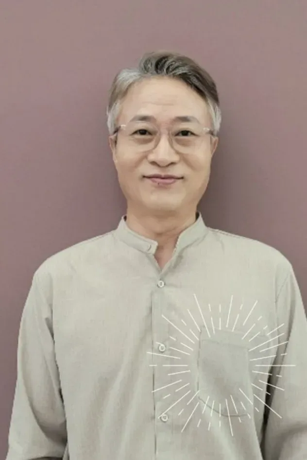 Обложка для Kim Moon-soo