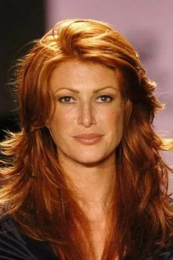 Обложка для Angie Everhart