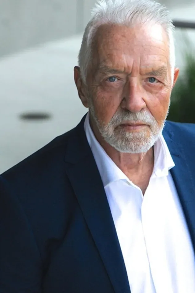 Обложка для Worth Howe