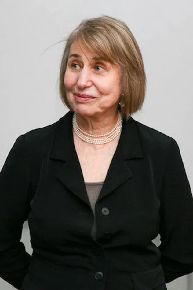 Imagen de portada para Joyce Chopra