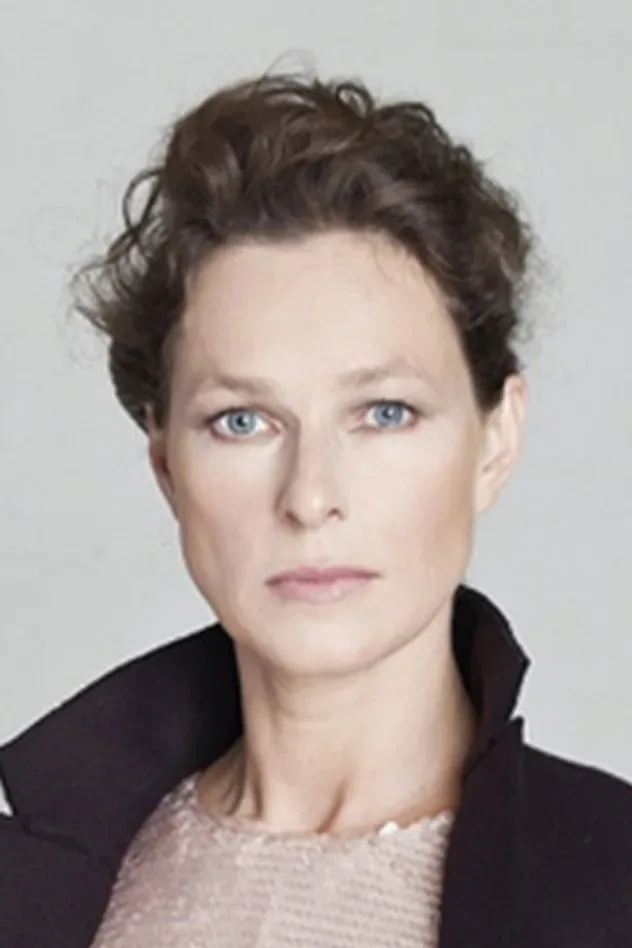 Aleksandra Justa için kapak görseli