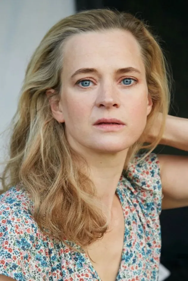 Imagen de portada para Caroline Hanke