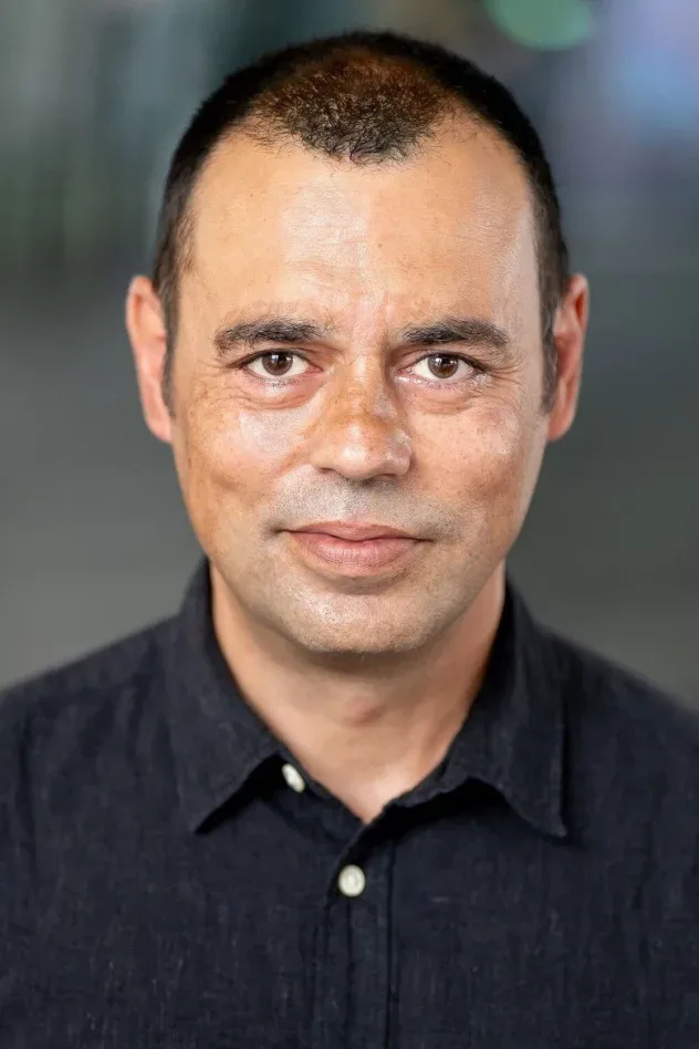 صورة الغلاف لـ Emil Marwa