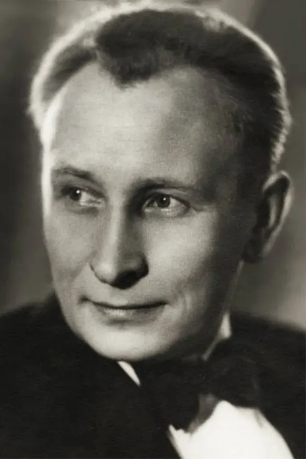 Cover image for Pavel Sukhanov
