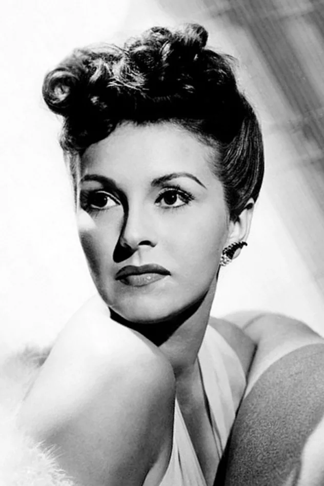 Nancy Kelly fotoğrafı
