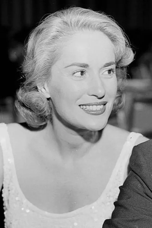 Cover image for Mary LaRoche