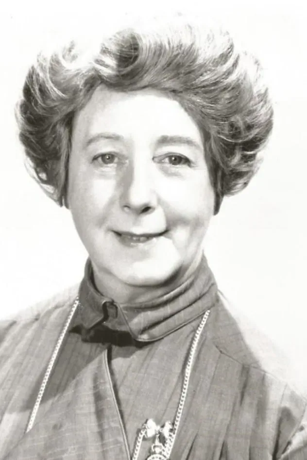 Обложка для Mona Washbourne