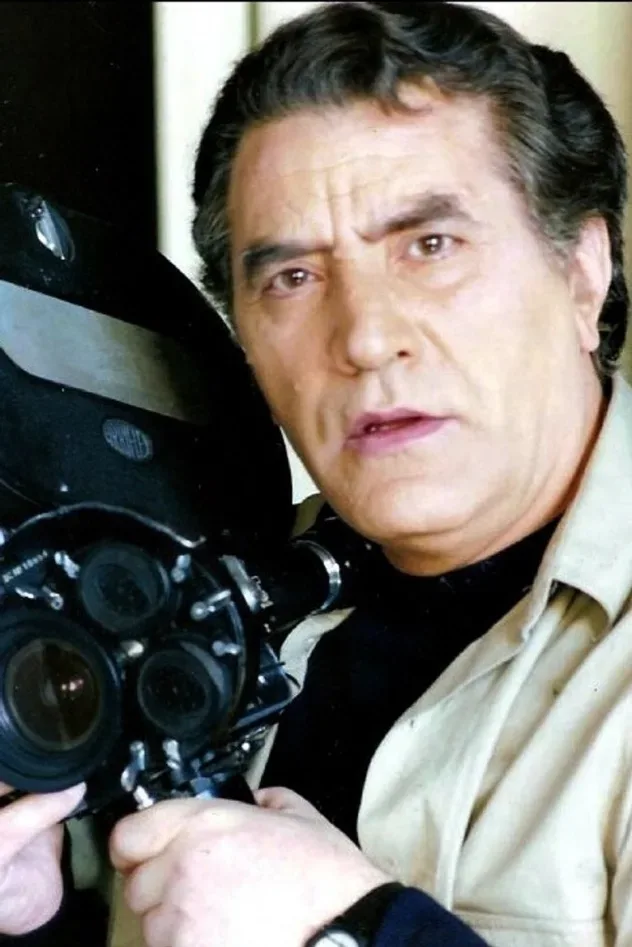 Imagen de portada para Juan Piquer Simón