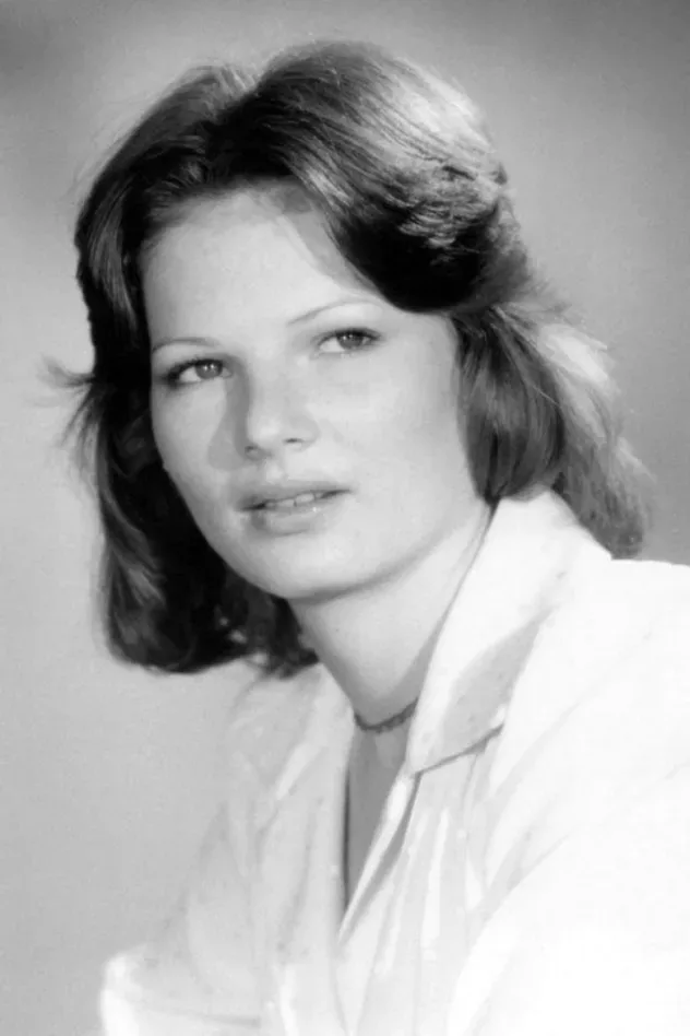 Обложка для Christine Belford