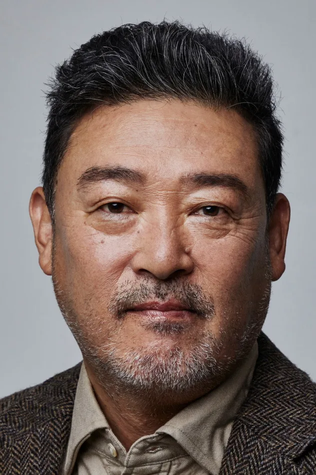 صورة 田中隆三