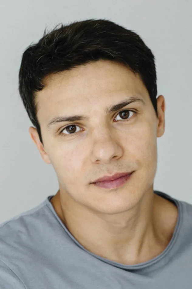 Александр Новин photo