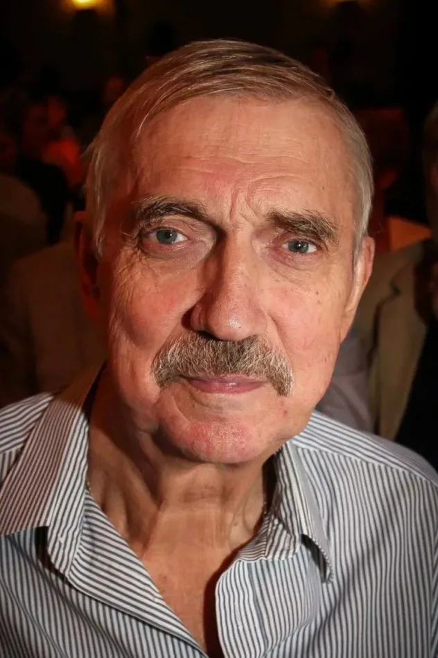 صورة الغلاف لـ Yevgeni Kindinov