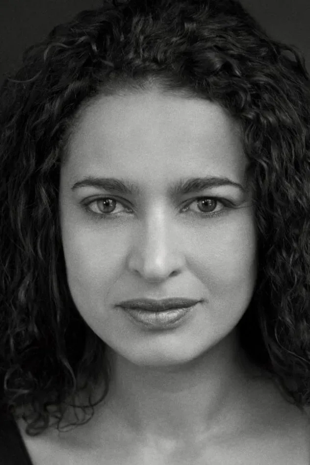 Обложка для Christianne Oliveira