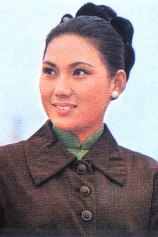 Обложка для Chiang Ching-Hsia