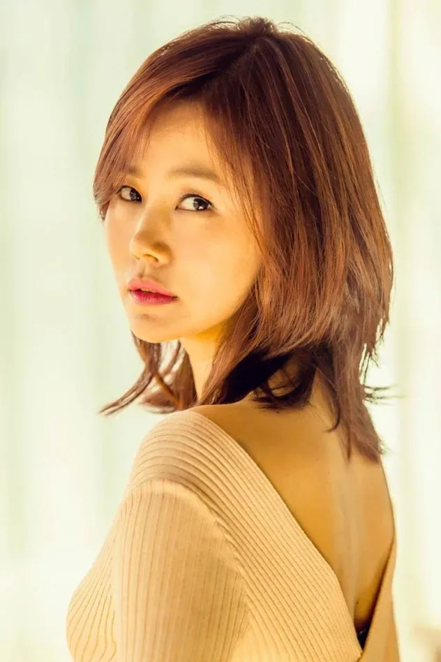 Обложка для Uhm Soo-jung