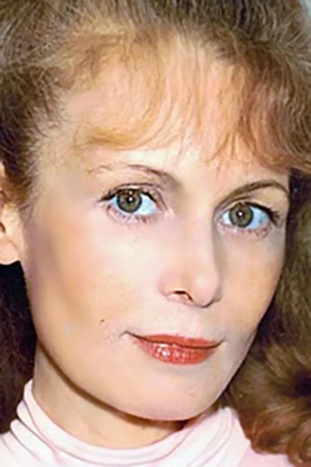 صورة الغلاف لـ Yelena Tonunts