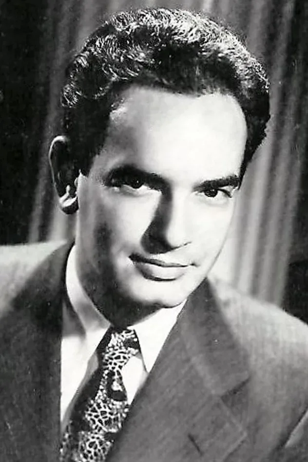Cover image for Elliott Lewis