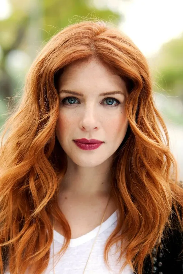 Cover image for Rachelle Lefevre