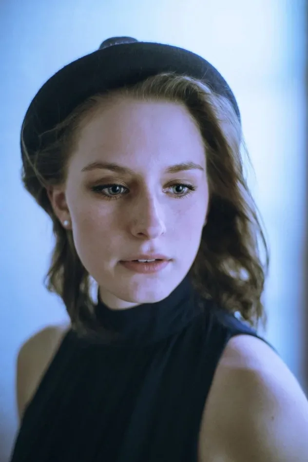 Обложка для Sarah Nicole Deaver