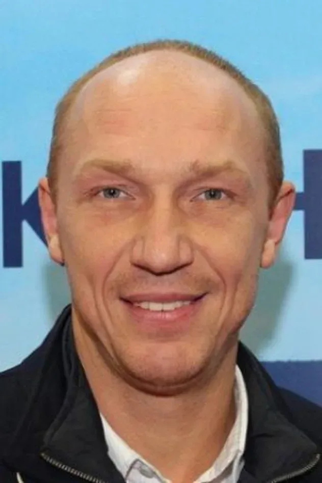 صورة الغلاف لـ Maksim Konovalov