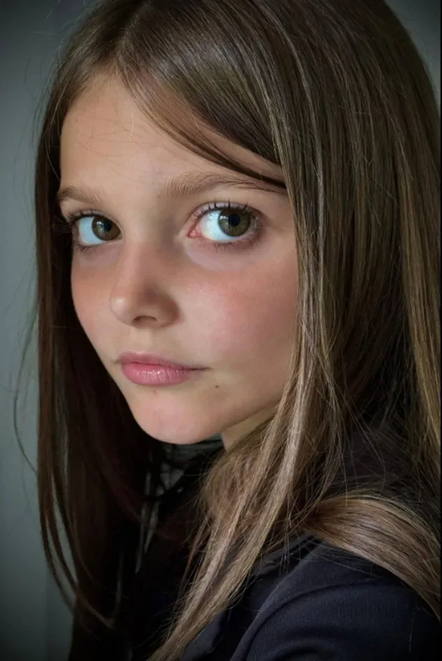 Обложка для Isabella Astbury
