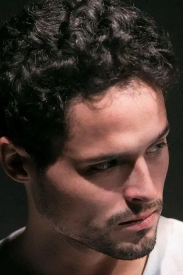 Gonzalo Vega Jr. için kapak görseli