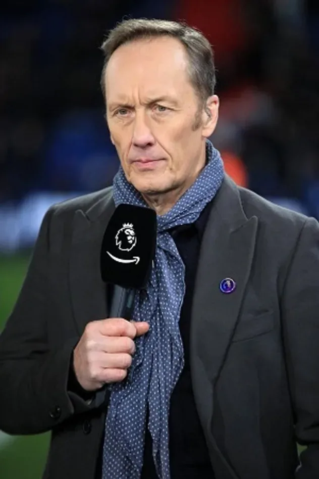 صورة الغلاف لـ Lee Dixon