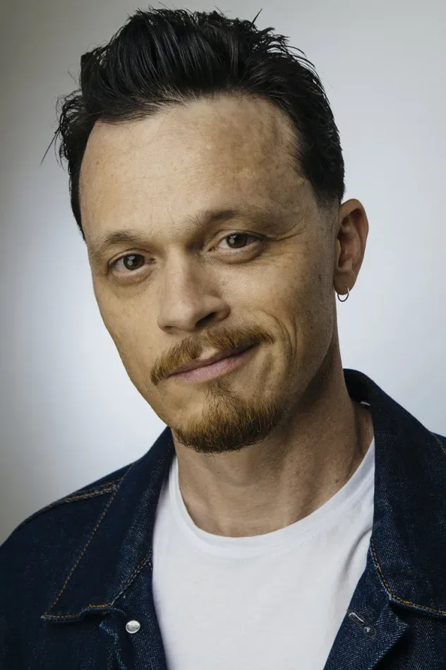 Обложка для Skylar T. Adams