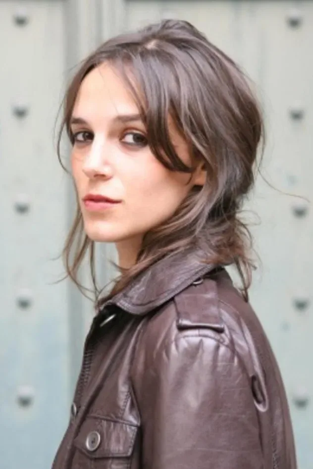 Обложка для Emilie Chesnais