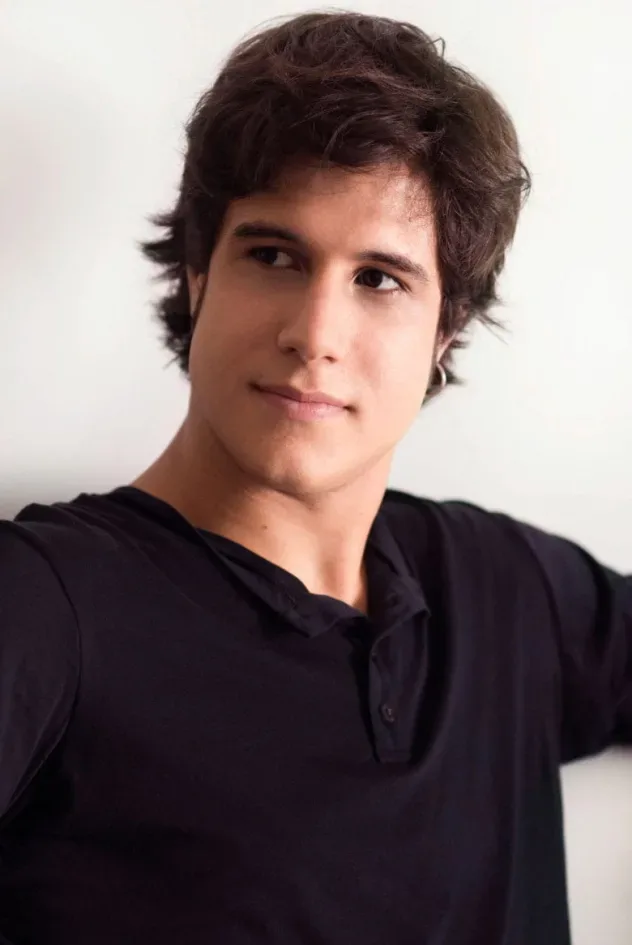 Обложка для Emiliano D'Ávila