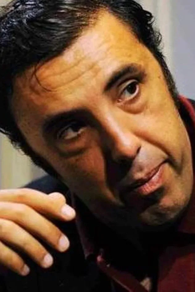 António Simão için kapak görseli