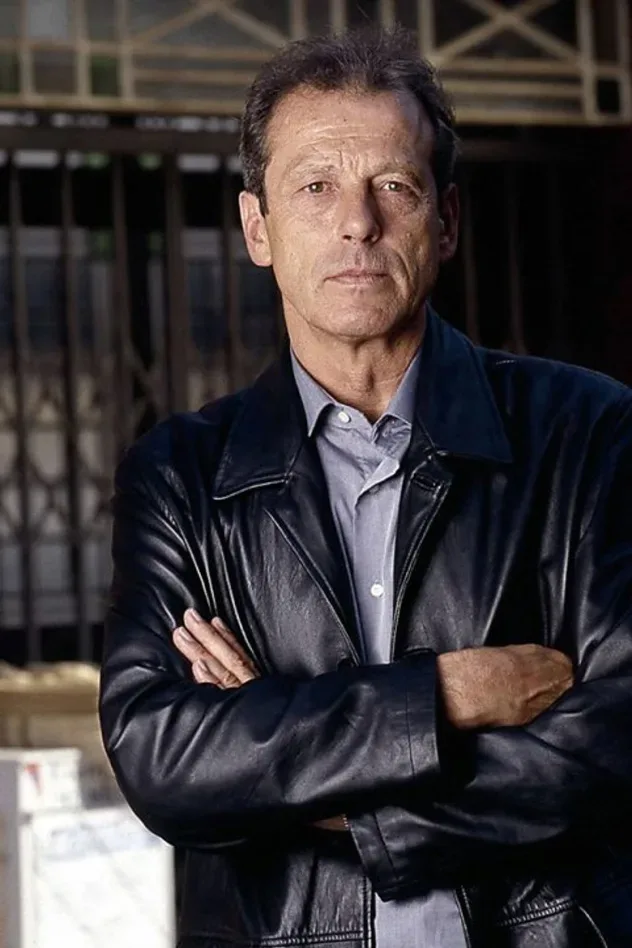 Обложка для Leslie Grantham