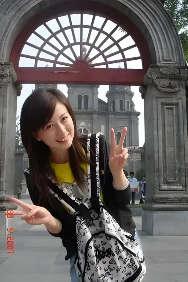 Cover image for Luo Yanqian