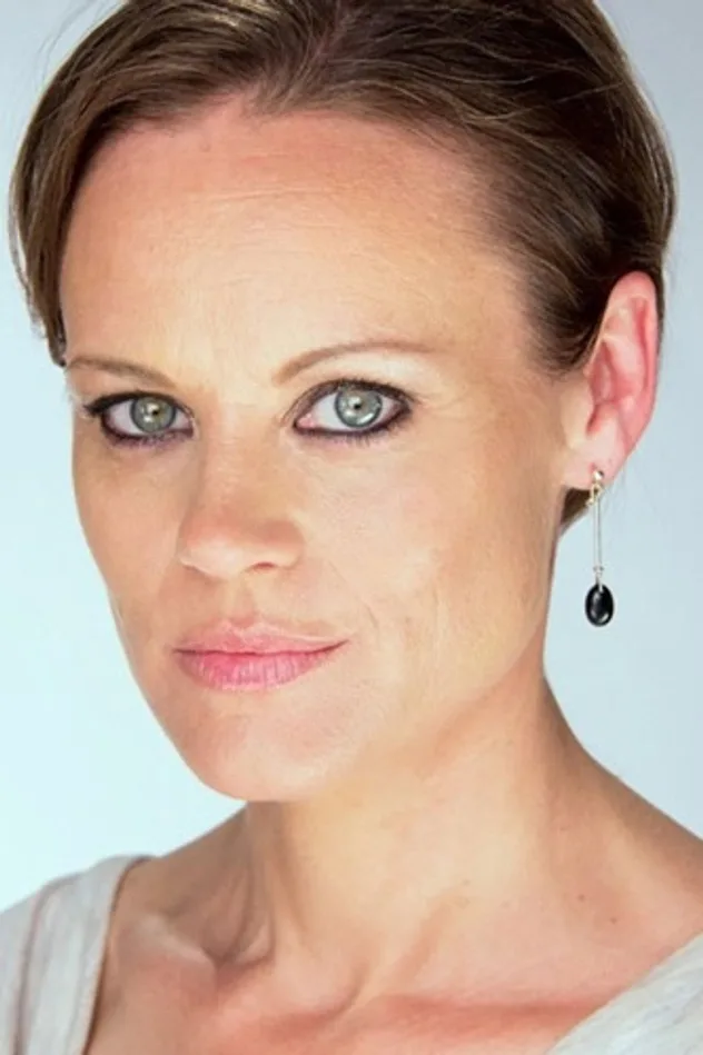 Nadine Garner photo
