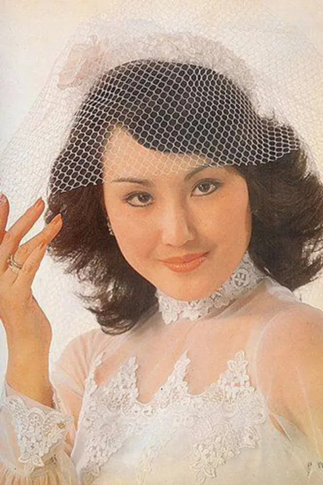 Обложка для Pauline Yin