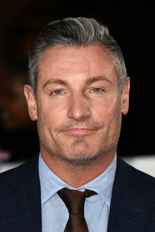 Imagen de portada para Dean Gaffney