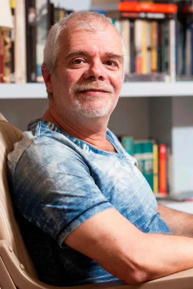 Обложка для Carlos Lombardi