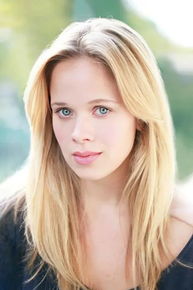 Обложка для Ellie Beaven