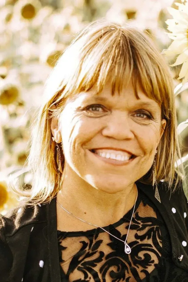 Обложка для Amy Roloff