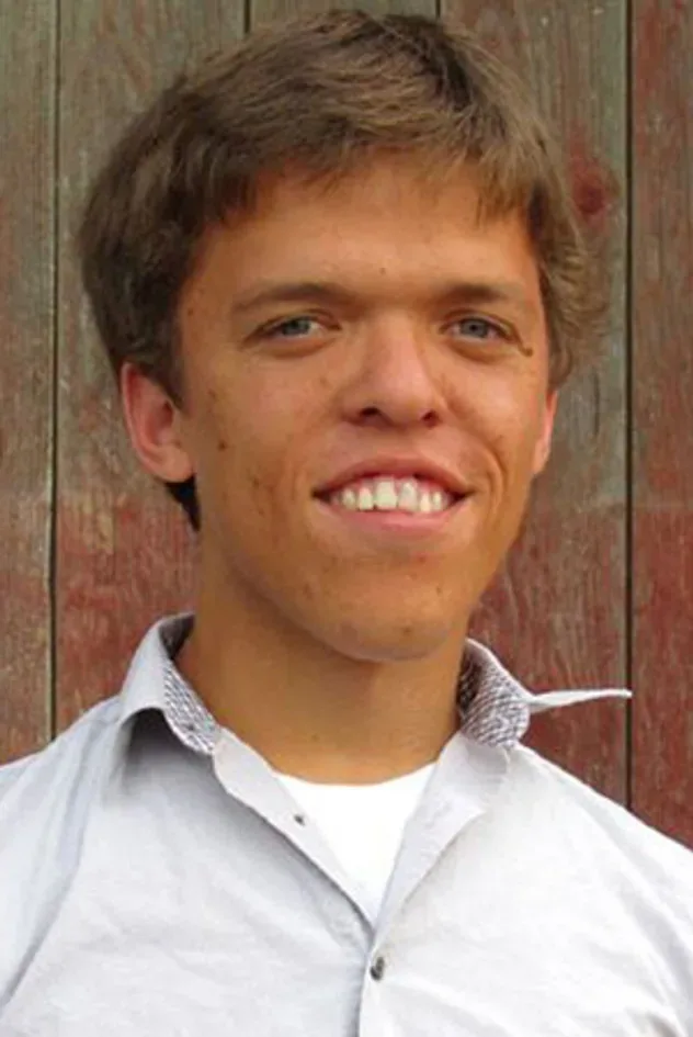 Обложка для Zach Roloff