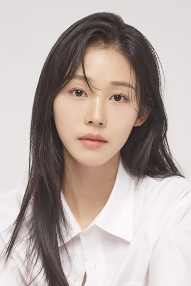 Cover image for Chae Ri-eun