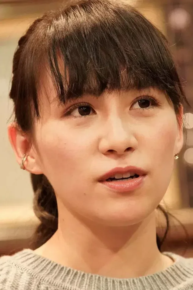 Ayaka Nishiwaki için kapak görseli