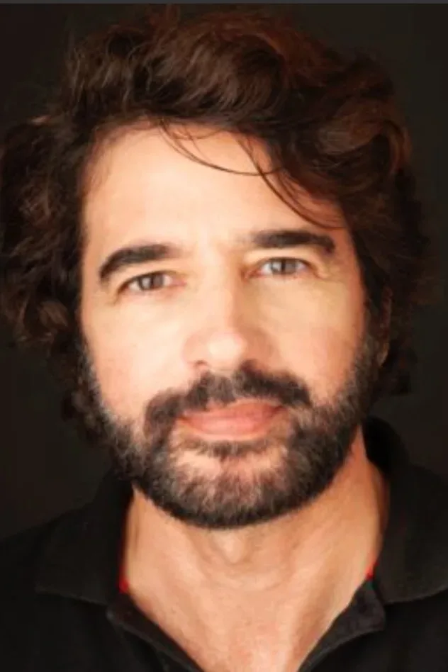 Обложка для Carlos Vieira