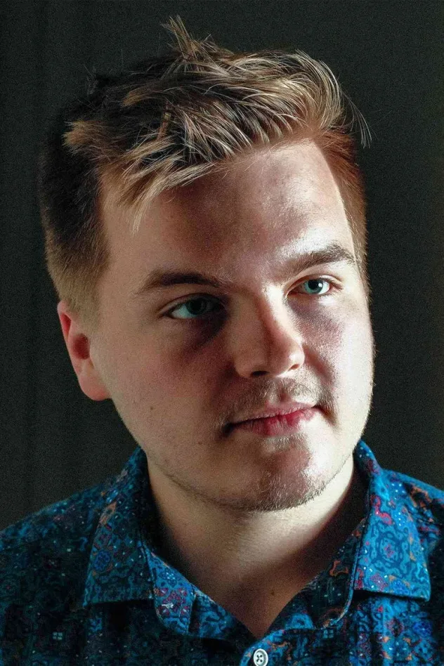 Обложка для Caleb Lee Hutchinson