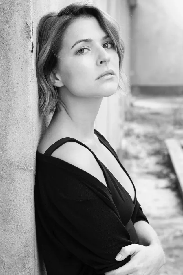 Diana Nicolau için kapak görseli